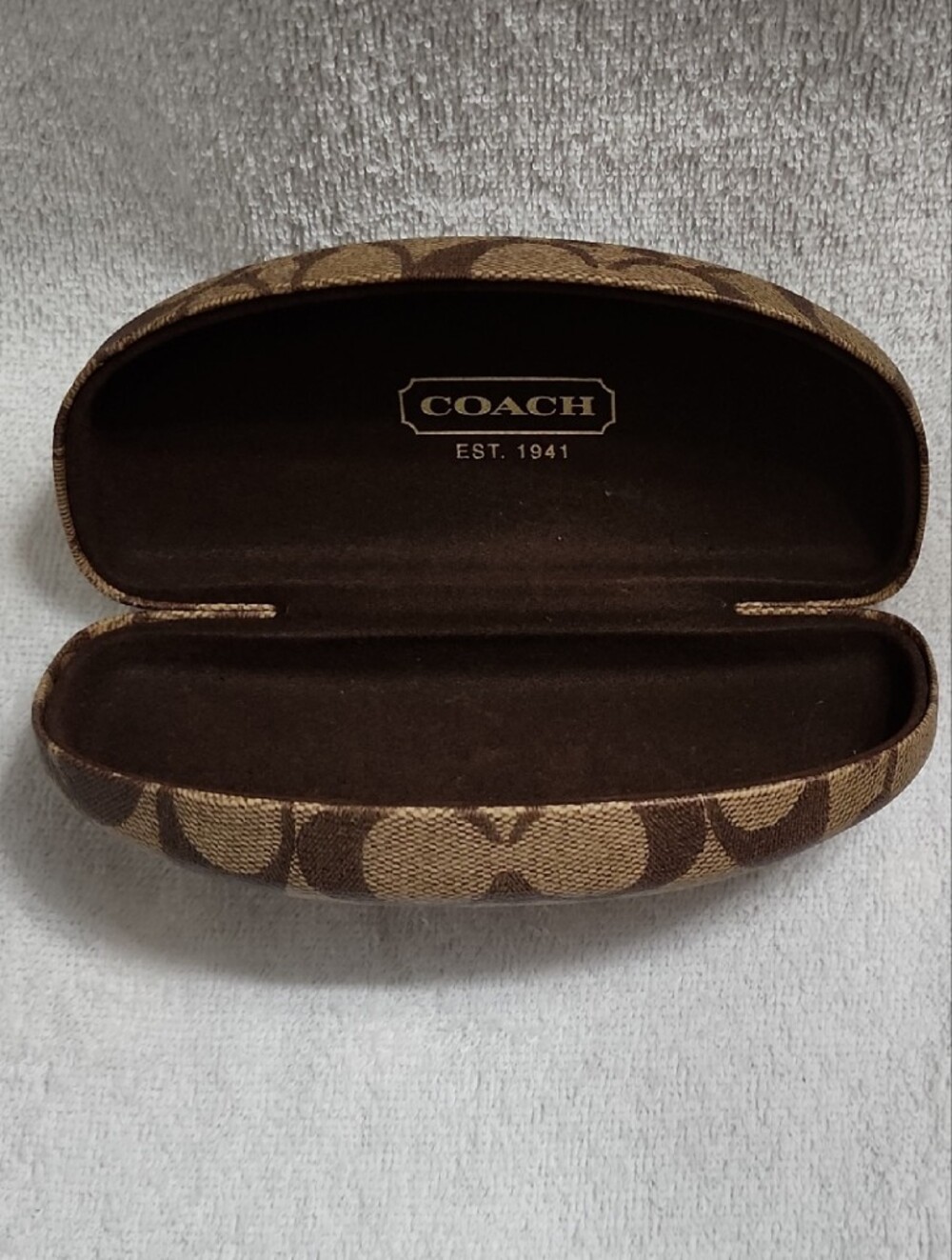 TAN/BROWN COACH SIGNATURE LOGO HARD CLAMSHELL SUNGLASSES EYEGLASSES CASE  CLOTH